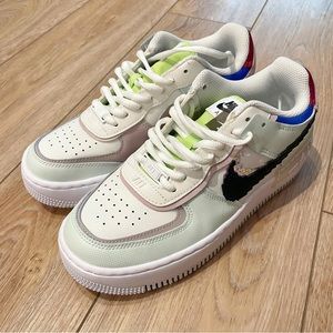 Nike air force 1 shadow pixel in barely green